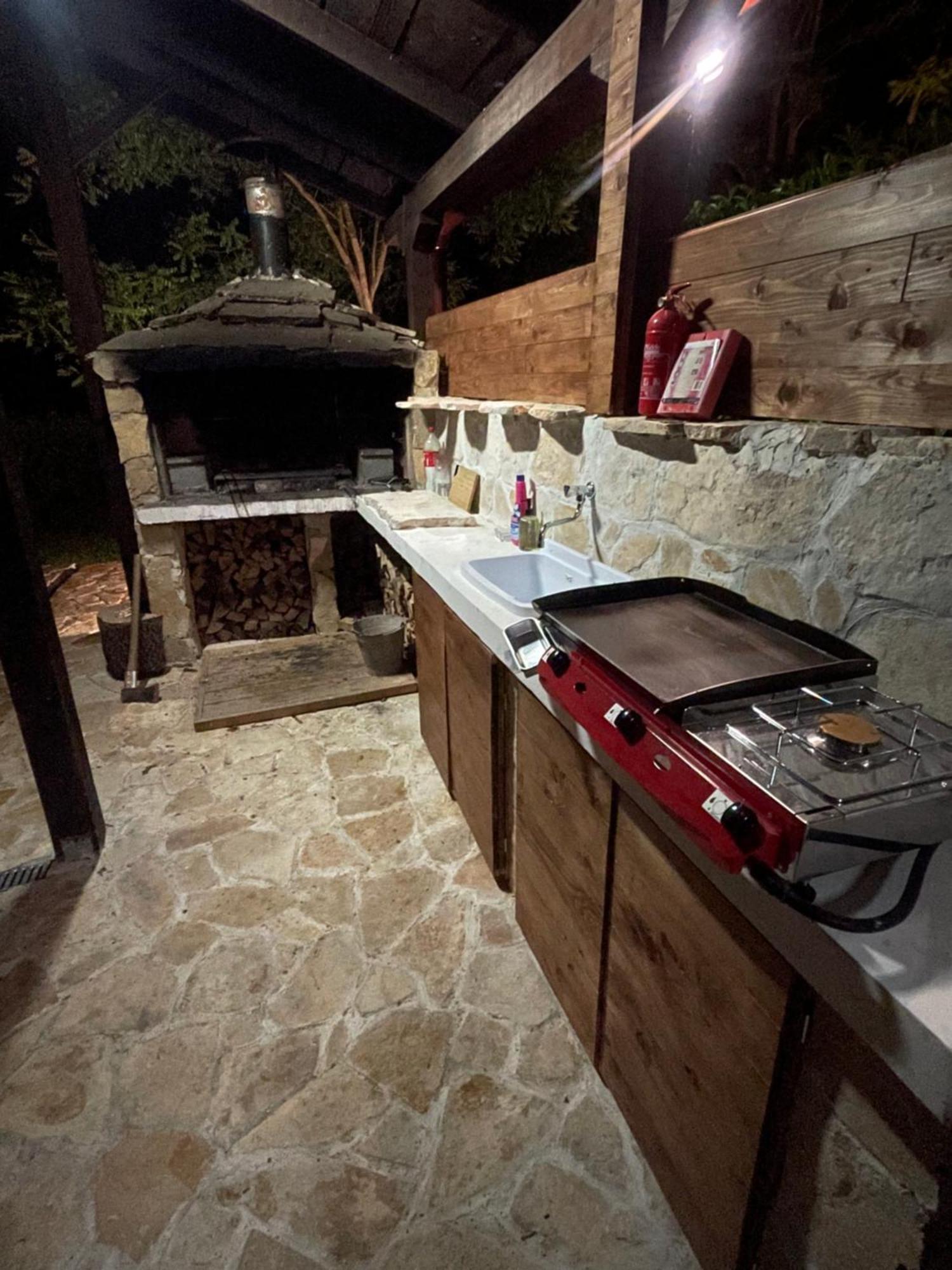 סלוניי 4Trees Holiday House מראה חיצוני תמונה